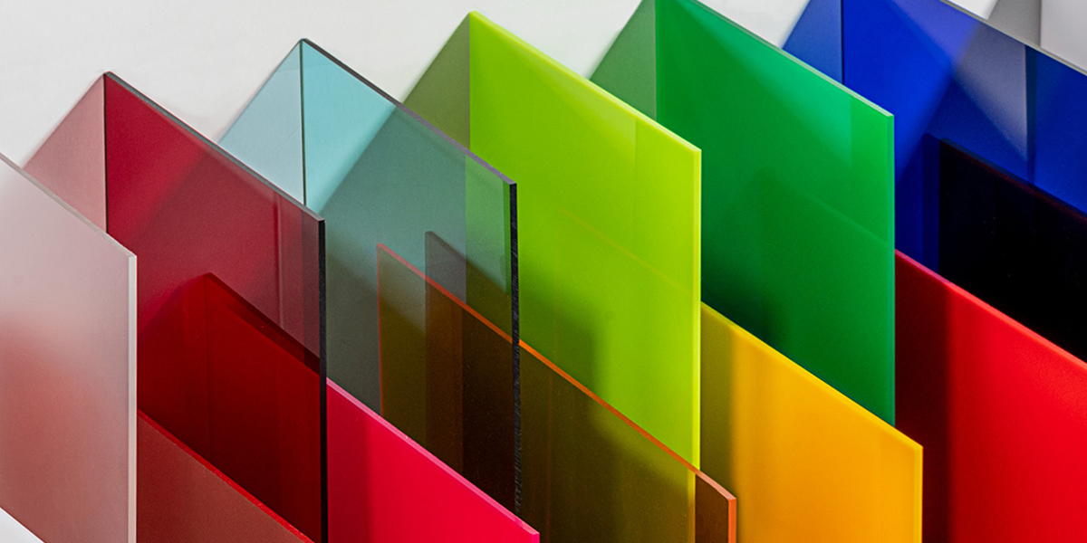 Plexiglass: Loại vật liệu thay thế kính dùng trong kiến trúc