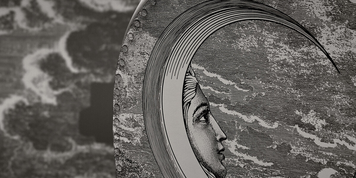 Chiếc ghế huyền thoại "Vanity Fair" thay áo mới nhờ họa tiết siêu thực của Fornasetti