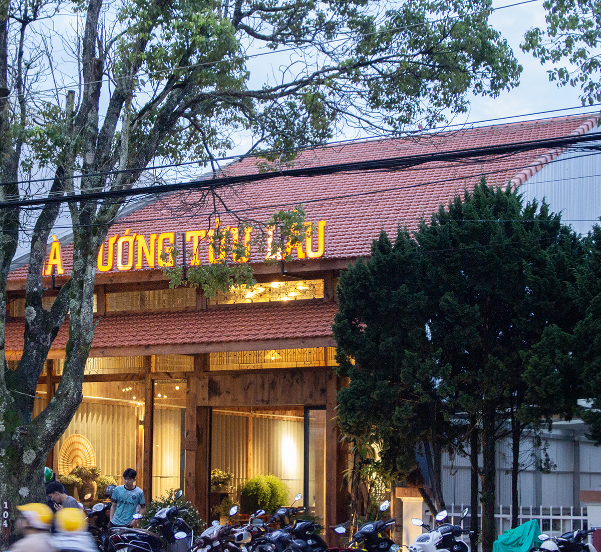 kienviet-ga-nuong-tuu-lau-11.jpg